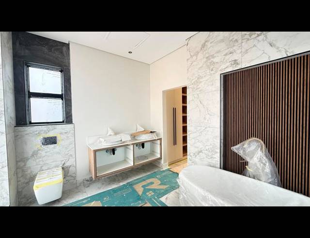 4 BEDROOM HOUSE FOR SALE IN FOUNTAINBROOK ESTATE